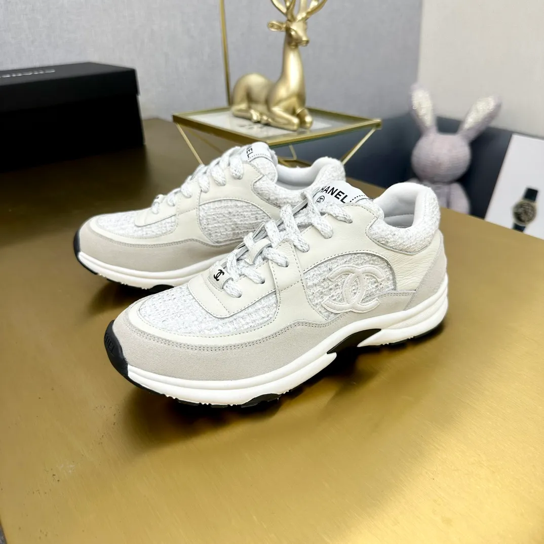 👟👟Ex-factory price 480👟👟 Women's Shoes Women's Clothing Chanel Chanel - 2023 Counter Top Casual Sports Shoes This classic design; the upper is electro-embroidered with a variety of techniques; the outsole is fashionable and sporty; it is unusual to incorporate a variety of color matching elements... The diversified mix and match is very beautiful and versatile, and can be used for leisure, fashion, sports and outdoor... ꫛꫀꪝ Go➫ Material: ❶The upper is made of: original imported mercerized velvet + double-layer breathable mesh ❷The inner lining is made of: the original imported breathable mesh ❸The outsole is based on: original T👟👟factory price U combination outsole. Counter boutique packaging complete set for women 35–41 and men 38-46